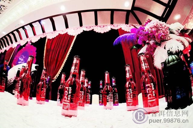 不再让她等待选择普洱葵美婚礼工作室给她难忘的婚礼